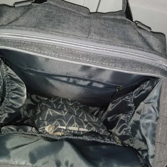 Derjunstar Large Diaper Bag Backpack with Changing Station - Picture 8 of 10